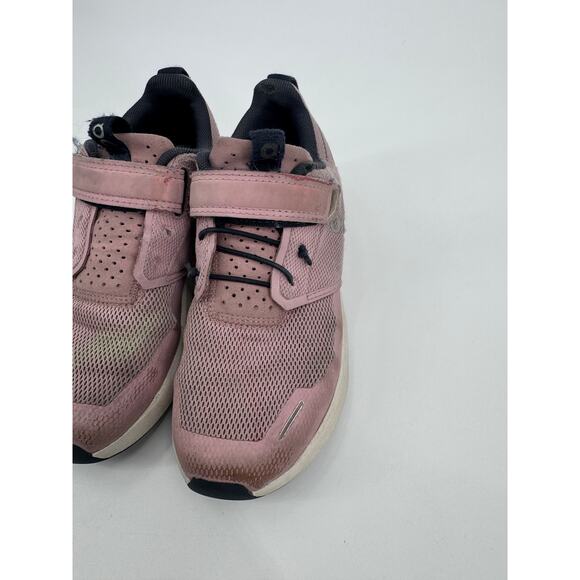 ON Cloud Play Kids Girls Pink Athletic Comfort Sneakers Shoes Size 1 - Picture 8 of 11
